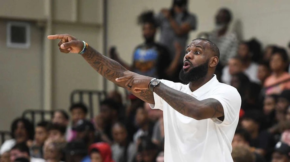 海外发展可, 这引起人们 海外发展可, 这引起人们