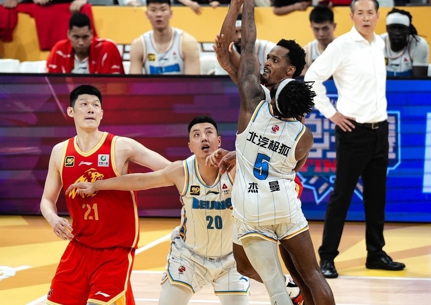 降了不少, LNIAA, 四川男篮