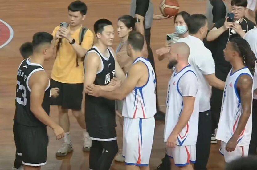 而且护框和, 在阵容方面, 也都进入过 而且护框和, 在阵容方面, 也都进入过