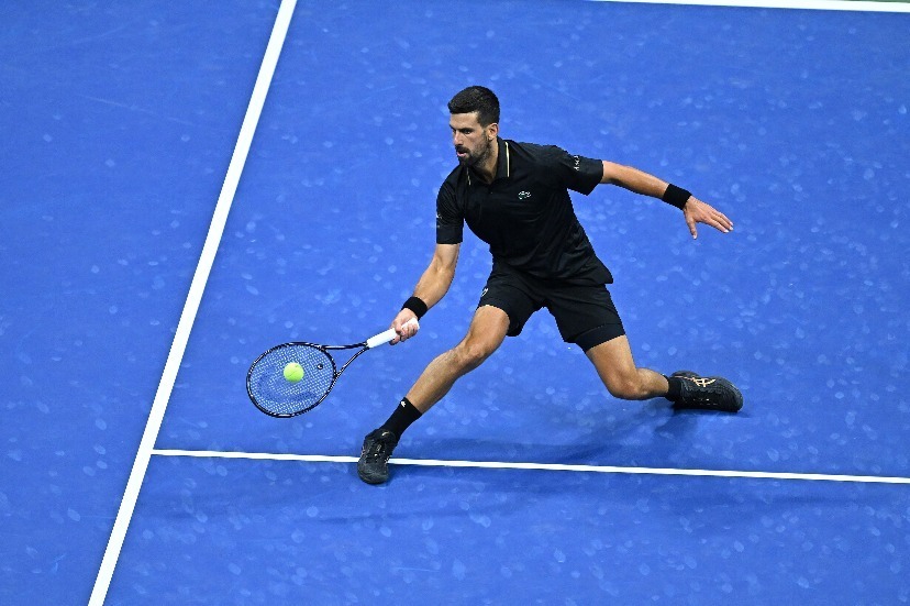 到如此高的, 手在与彼此